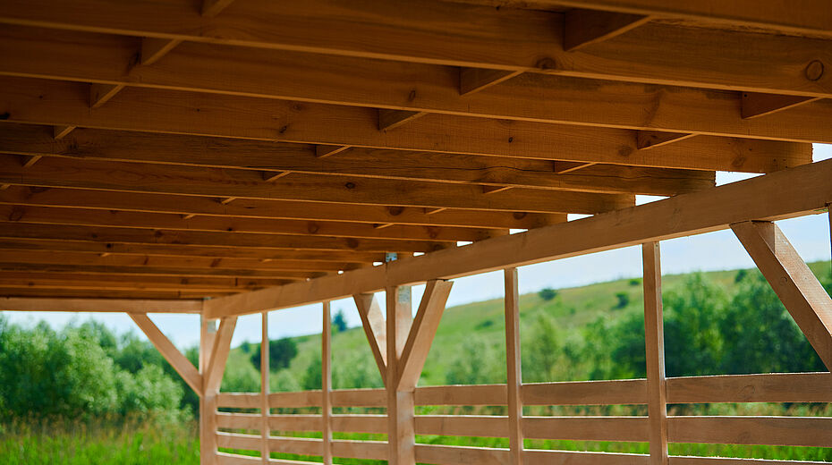 Tettoia in legno come posto auto: quando beneficia del bonus?