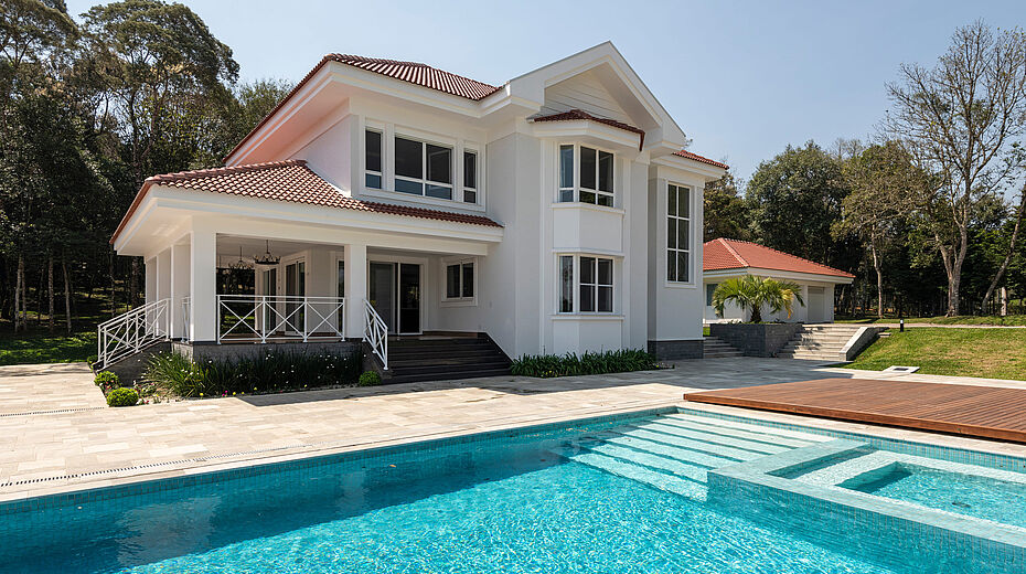 GED mercato immobiliare 10072026 Casa con piscina: quante sono e quanto costano?