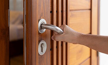 Porta blindata per la casa: quanto spendere per assicurarsi un buon modello?